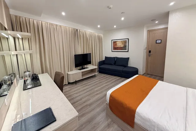 غرفة بريميير بسرير كوين، City Garden Hotel Makati 5/9