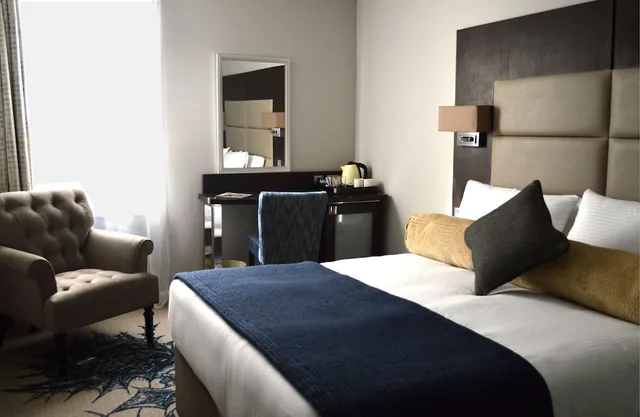 غرفة كومفورت بسرير مزدوج مع أريكة، Mercure Edinburgh Haymarket 5/10