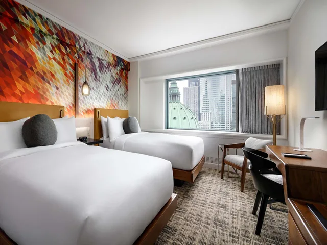 غرفة بسرير مزدوج بإطلالة، Fairmont The Queen Elizabeth 1/3