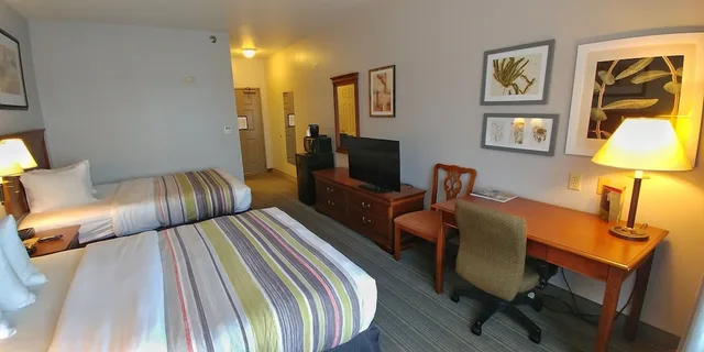 غرفة بسريرين كوين، Country Inn & Suites by Radisson, Chambersburg, PA 6/9