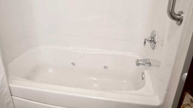 Suite, 2 Queen Beds, Holiday Inn Express Hotel & Suites Newton Sparta 4/4