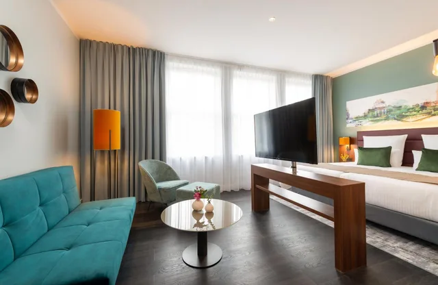 غرفة ديلوكس ثلاثية بسرير مزدوج، Leonardo Royal Hotel Berlin Alexanderplatz 3/8