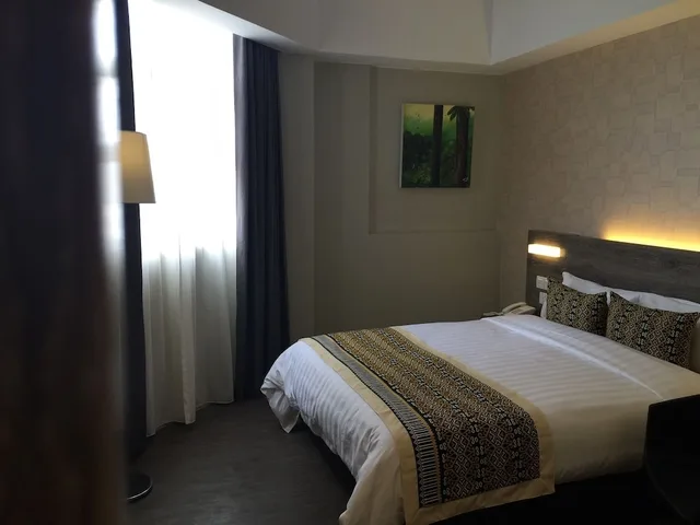 غرفة سوبيريور بسرير كوين بإطلالة على المدينة، Ajang Hotel 5/10