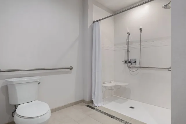 جناح بسرير كينج بغرفة نوم واحدة مع أريكة، Residence Inn Chatsworth 4/7