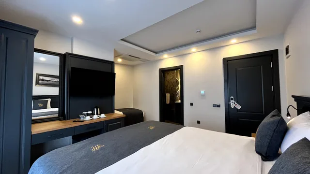 غرفة ديلوكس ثلاثية بإطلالة على البحر في الملحق، FERMAN HOTEL 2/5
