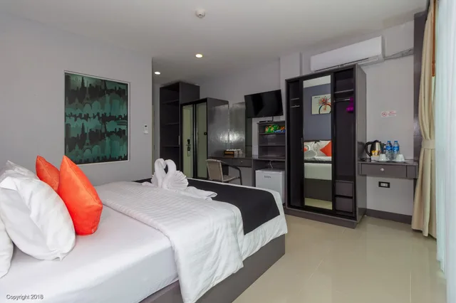 غرفة سوبيريور بسرير مزدوج أو سريرين منفصلين، MODERN LIVING HOTEL 5/10