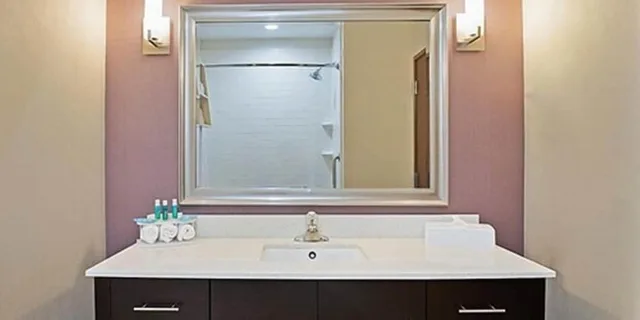 Suite, King Bed, Holiday Inn Express & Suites Harrisburg S - New Cumberland 4/5