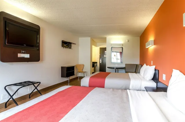 غرفة قياسية بسريرين كوين، Motel6 York, NE 1/10