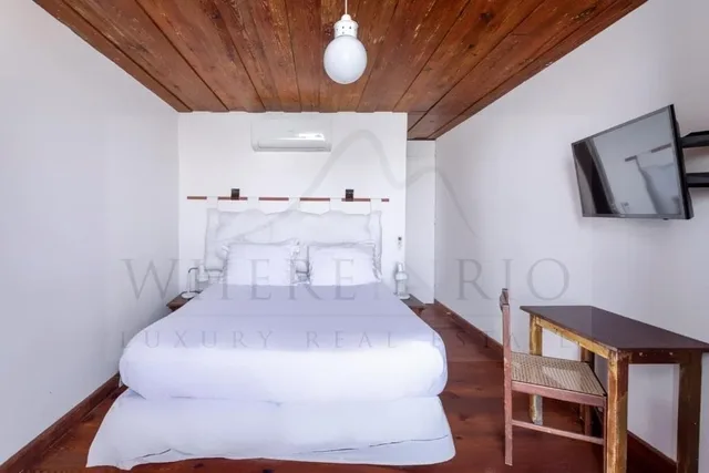 Regina, Suite, Queen Bed، Cliffside Guest House Experience 2/8
