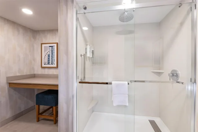 جناح بسرير كينج مع أريكة، Hampton Inn Lawrenceville Duluth 5/6