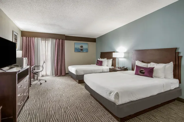 Efficiency, Standard, 2 Queen Beds، Clarion Hotel Jackson Northwest 1/4