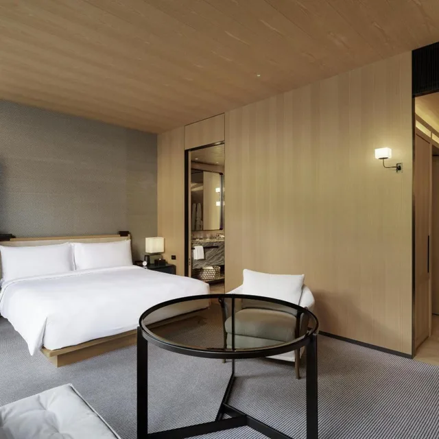 Room, King Bed, Terrace, Park Hyatt Kyoto 2/5