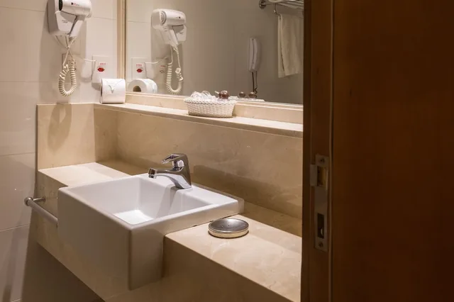 غرفة فاخرة ثلاثية بسرير مزدوج وسرير فردي، Hotel Atlantico Praia 2/4