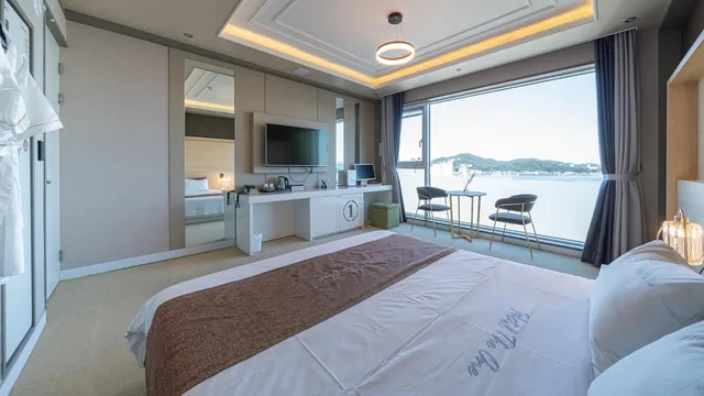 Premium, Double Bed, Sea View, Hotel The One Yeosu 1/10