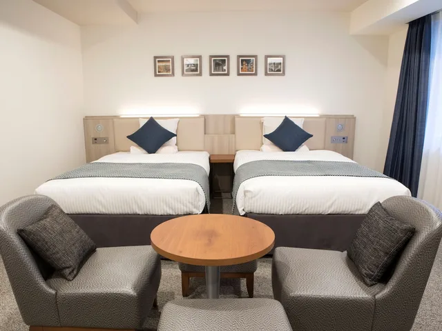 Deluxe, Sofa, Hotel Mystays Midosuji Honmachi 4/6