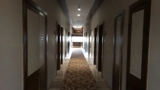 Hotel Kingsway، رايبور 26/40