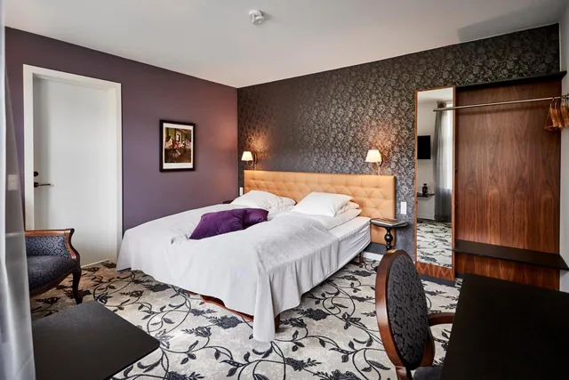 Room, Twin Beds, Gl. Skovridergaard Hotel and Conference Center 4/10