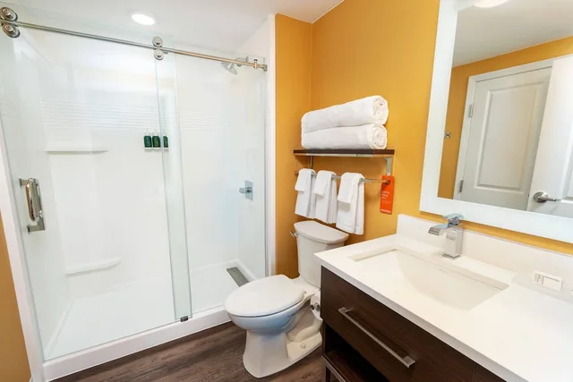 جناح ركني بسرير كينج، TownePlace Suites by Marriott Irvine Lake Forest 4/4