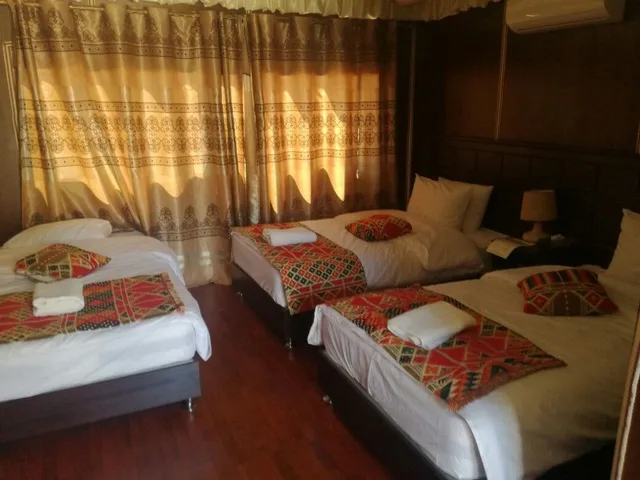 خيمة ديلوكس بثلاثة أسرّة، Wadi Rum Mazayen Camp 2/10