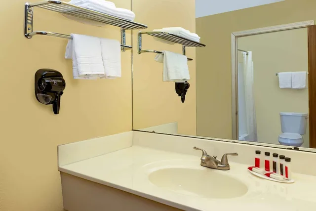 1 Queen Bed Non-Smoking, Micfridge، Motel6 Chillicothe, MO 5/5