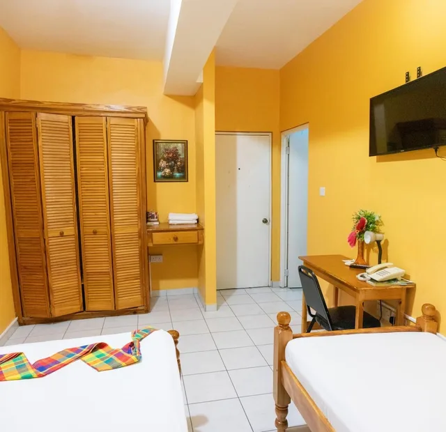غرفة قياسية بسرير مزدوج وسرير فردي، La Flamboyant Hotel 9/10