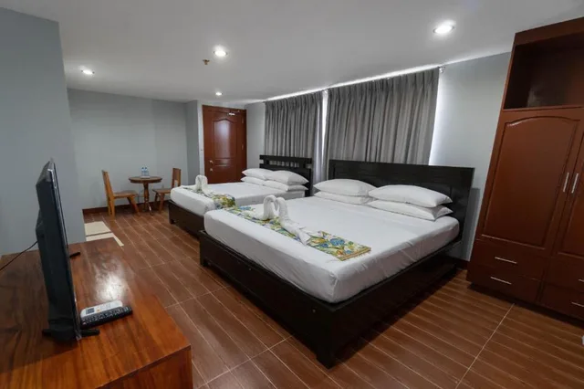 غرفة بريميوم سوبيريور بسرير كينج، One Averee Bay Hotel 1/2