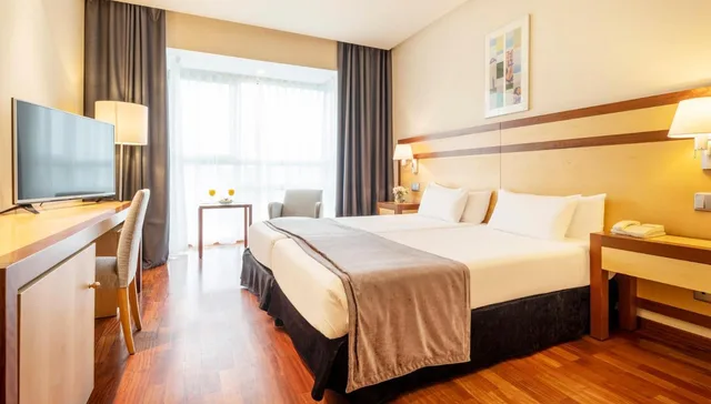 غرفة سوبيريور بسرير مزدوج أو سريرين منفصلين، Ilunion Pio Xii Hotel 3/10