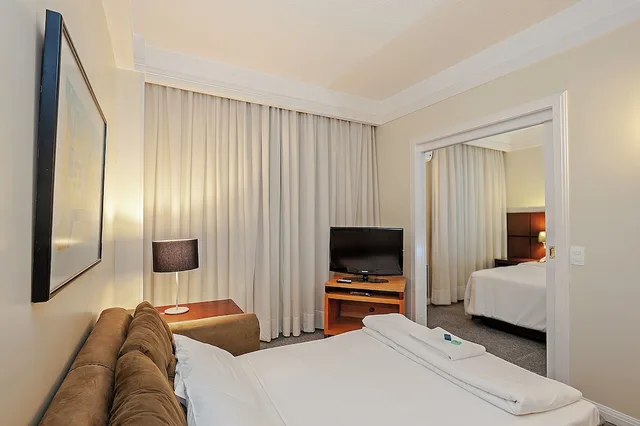 غرفة عائلية ثلاثية بسرير مزدوج مع أريكة، Slaviero Hotel Curitiba Shopping 1/1