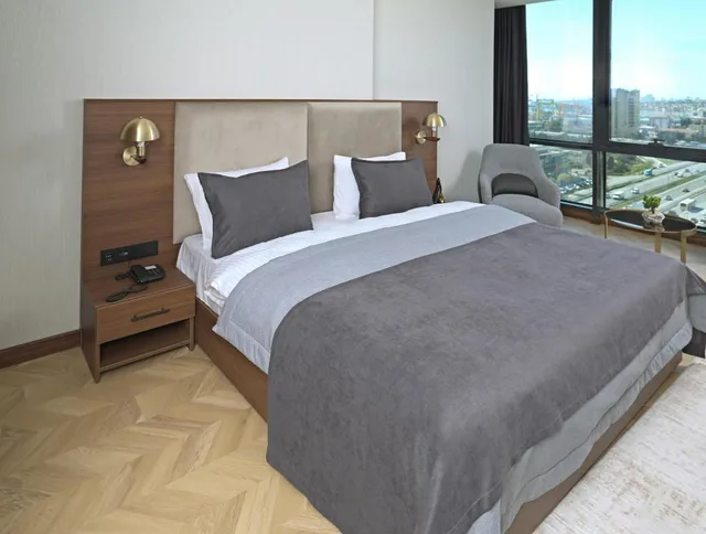 غرفة قياسية بسرير مزدوج، Moncher Hotel 1/1