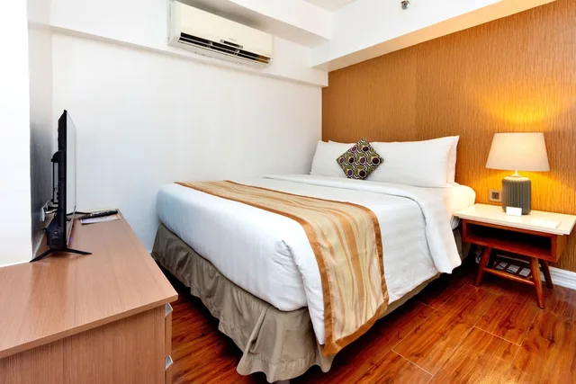 لوفت بسرير كوين وسرير مزدوج بغرفتي نوم، Ferra Premier Boracay by JG 2/5