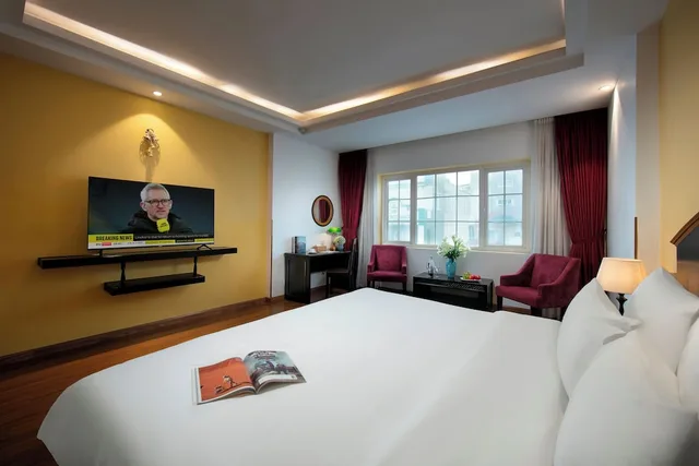 جناح جونيور بسرير كينج بإطلالة على المدينة، Harmonia Hotel & Spa 1/10