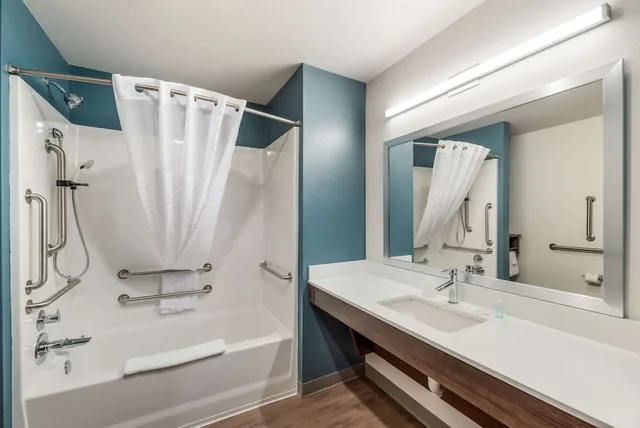 غرفة بسرير كينج لذوي الإعاقة، WoodSpring Suites Tucson - South 2/4