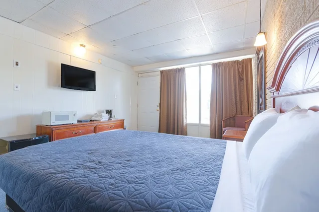 غرفة بسرير مزدوج للمدخنين، Sonrise Inn Lincoln Hwy By OYO 3/4