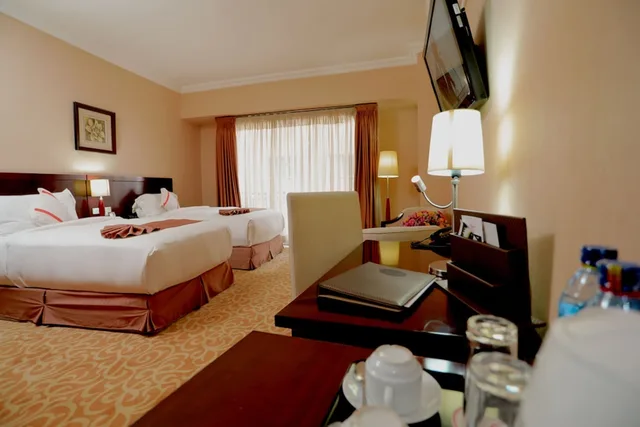 غرفة قياسية بسريرين منفصلين، Capital Hotel And Spa 9/10