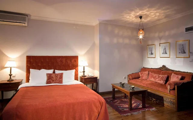 Room, Triple, 1 Queen and 1 Single Bed, Hotel Sari Konak 1/4