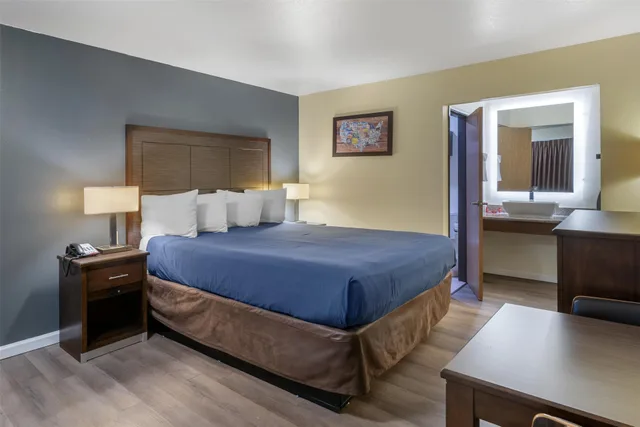 غرفة لذوي الإعاقة، SureStay Hotel By Best Western Williams 2/9