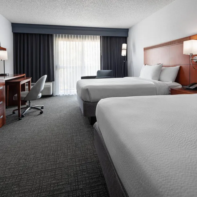 جناح بسريرين مزدوجين مع أريكة، Courtyard by Marriott Rancho Cordova Sacramento 1/6