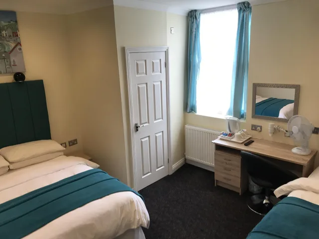 جناح بسرير مزدوج وسرير فردي، Cassandra Guest House 1/8