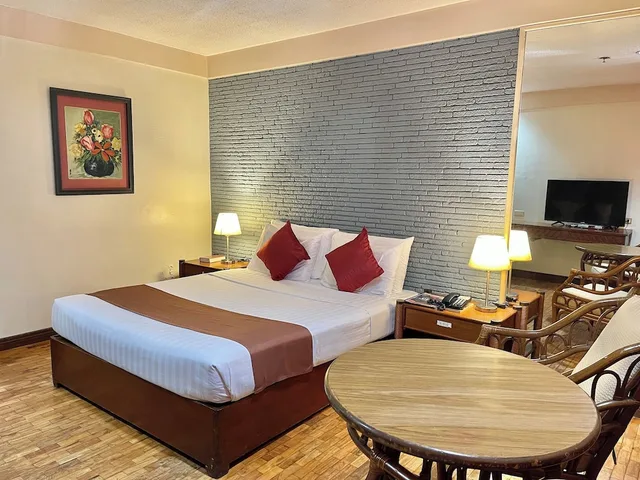 غرفة ديلوكس بسرير كوين، The VIP Hotel Cagayan De Oro 2/7