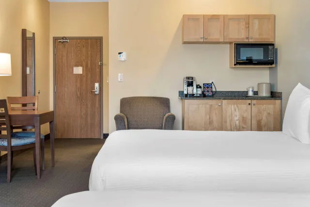 غرفة بسريرين كوين بمطبخ صغير، Best Western Plus Liverpool Hotel & Conference Centre 5/7