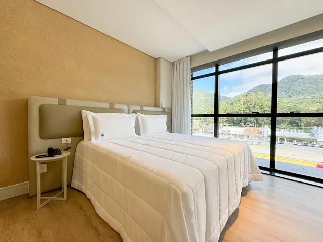 Master, Suite, Double Bed, Mountain View، Blue Sea Hotel 2/6