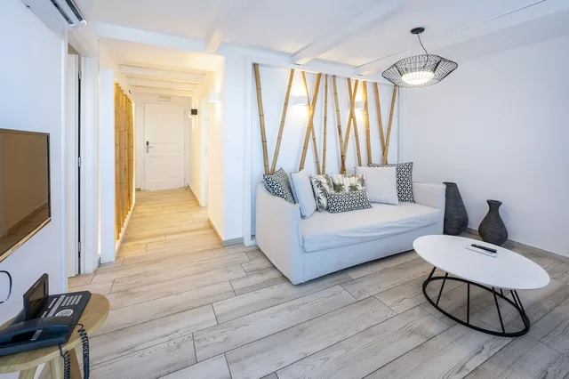 White, Suite, 2 King Beds، Smy Mediterranean White Santorini - Adults Only 3/8
