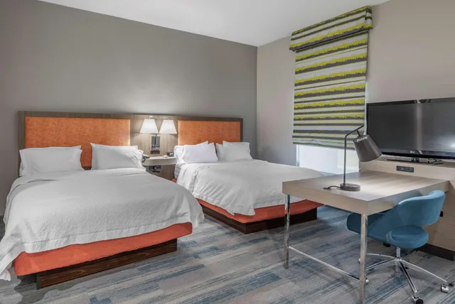 استوديو بسريرين كوين، Hampton Inn Brownwood 1/1
