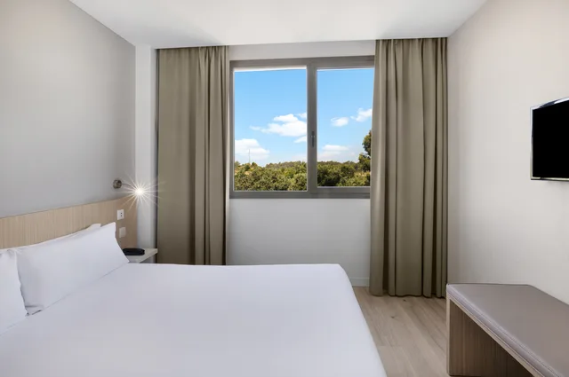 غرفة مزدوجة، B&B HOTEL Barcelona Sant Cugat 5/6