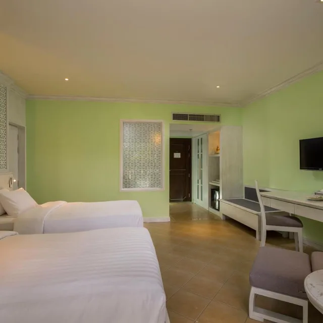 Superior, Double or Twin Bed, CUBIC PRATUNAM 5/10