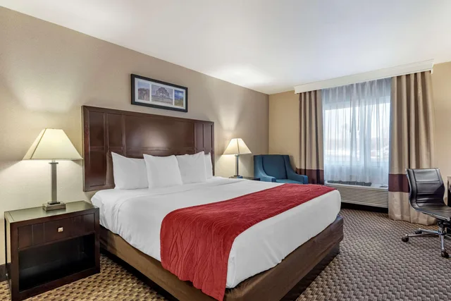 غرفة بسرير مزدوج، Comfort Inn Troutdale-Portland East 1/3