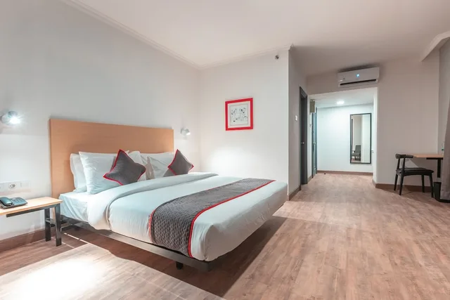Deluxe, Double Bed, OYO Townhouse 2 Hotel Gunung Sahari 3/7