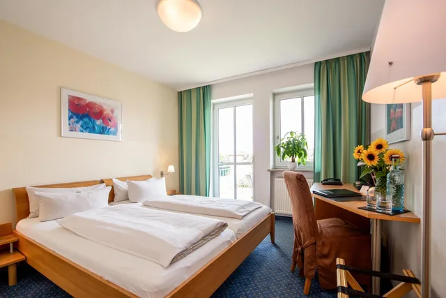 غرفة قياسية بسرير كينج، Arcus Hotel 1/8