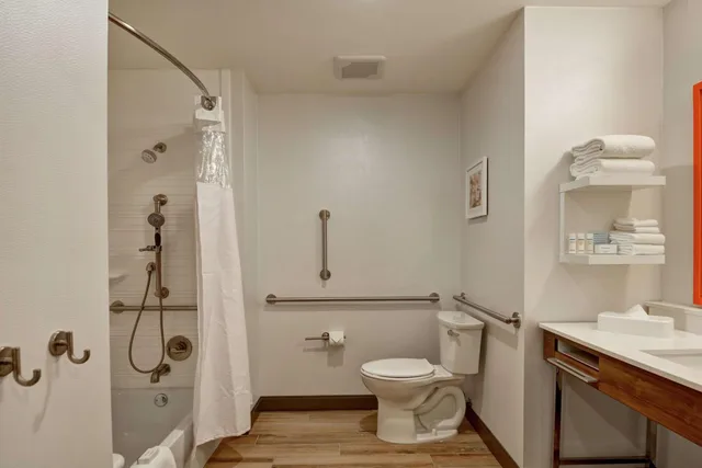 جناح استوديو بسرير كينج مع أريكة لذوي الإعاقة، Hampton Inn & Suites Tucson Tech Park Az 2/3