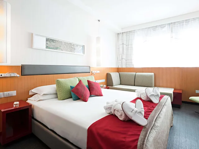 غرفة قياسية مع أريكة، Novotel Roma Eur 1/2